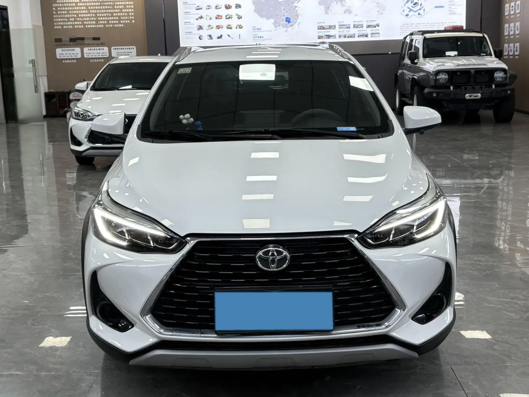 2021 TOYOTA YARIS thumbnail 2