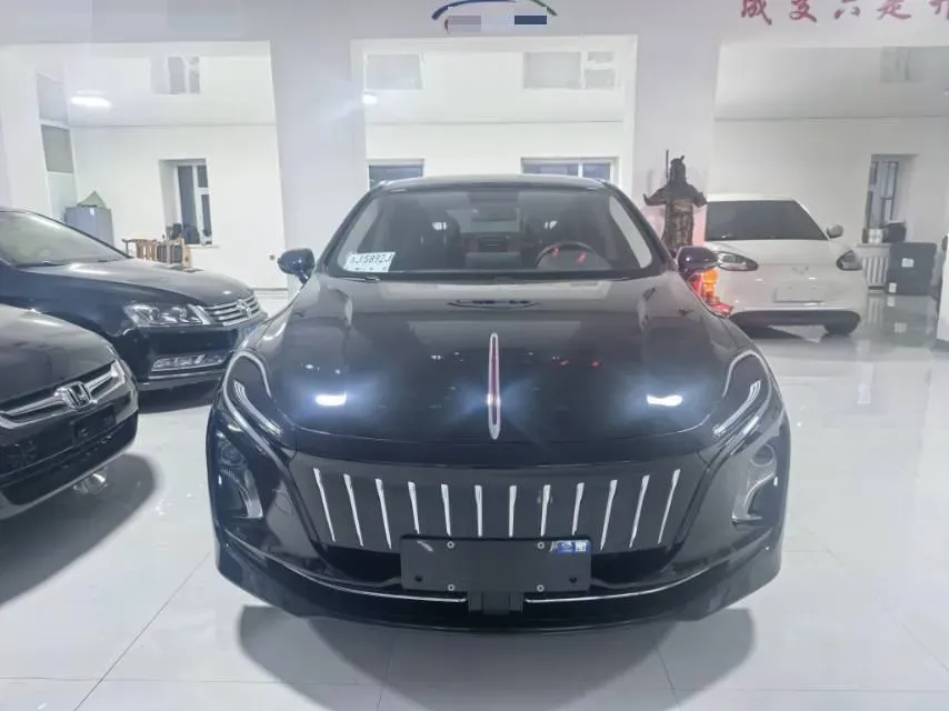 2024 HongQi E-QM5 BEV 72KWH,autocango,china used car exporter,china ev exporter,chinese used car exporter,chinese used ev exporter