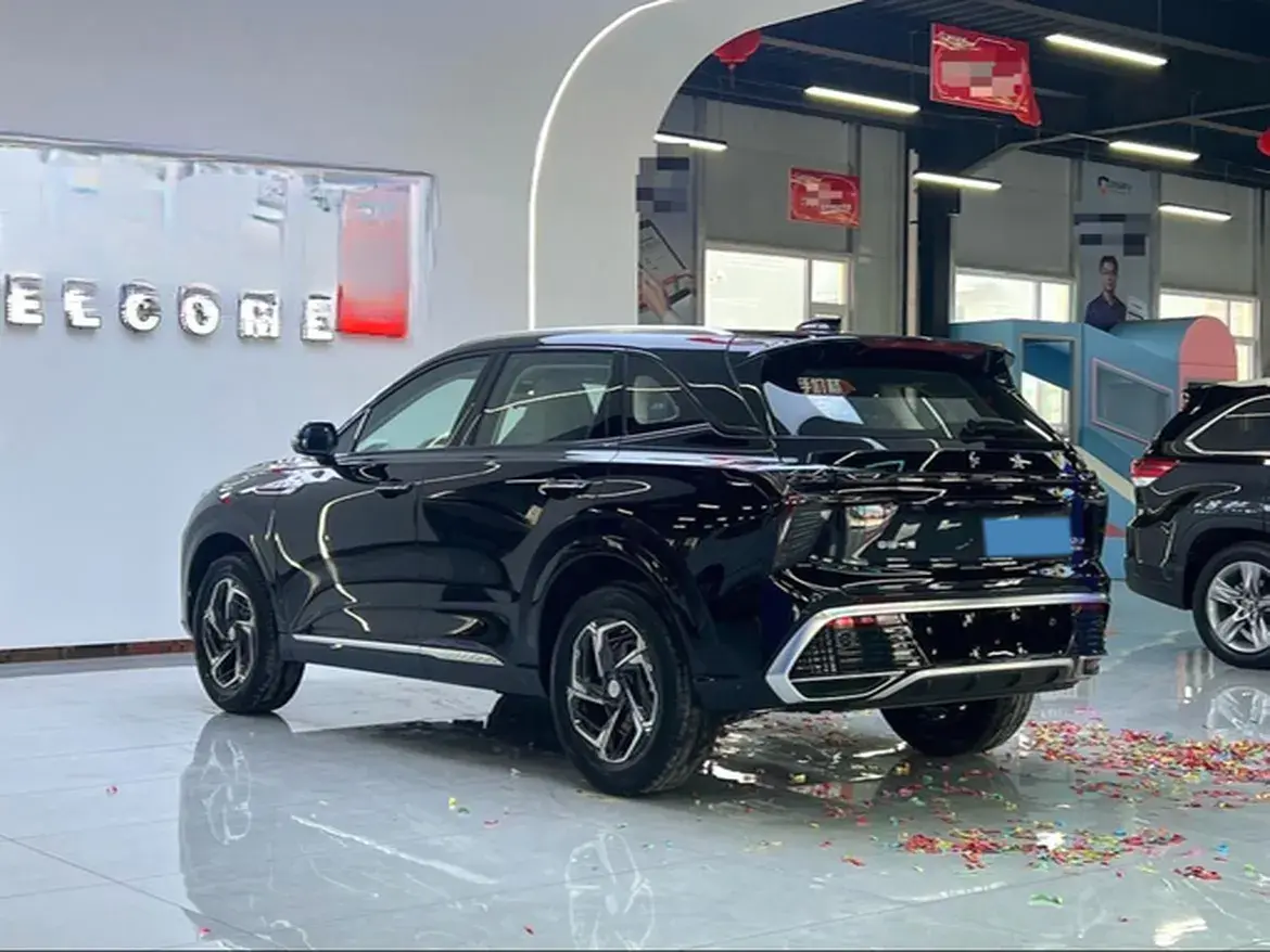 2023 HONGQI HS3 thumbnail 4