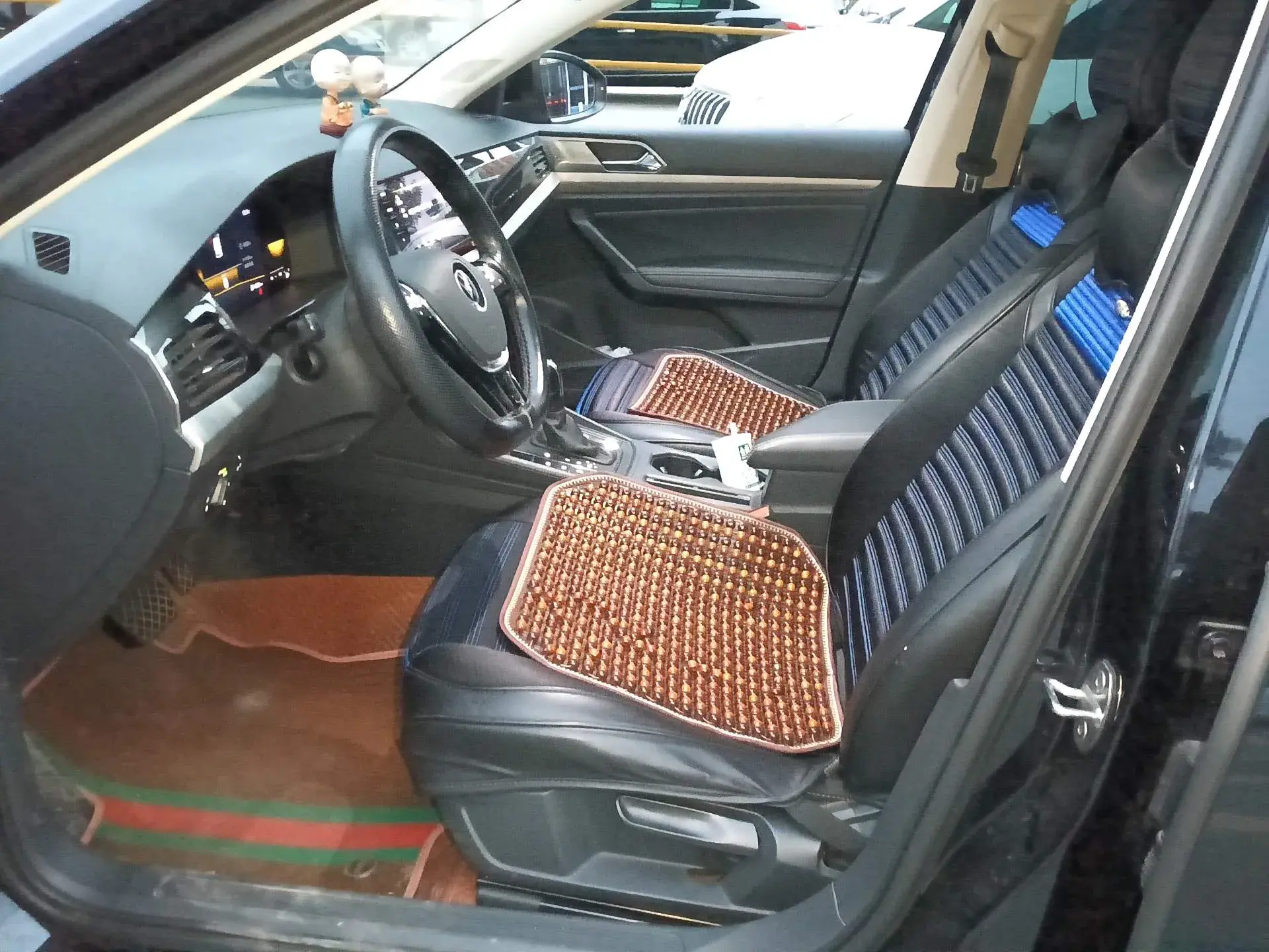 2021 VOLKSWAGEN LAVIDA thumbnail 3