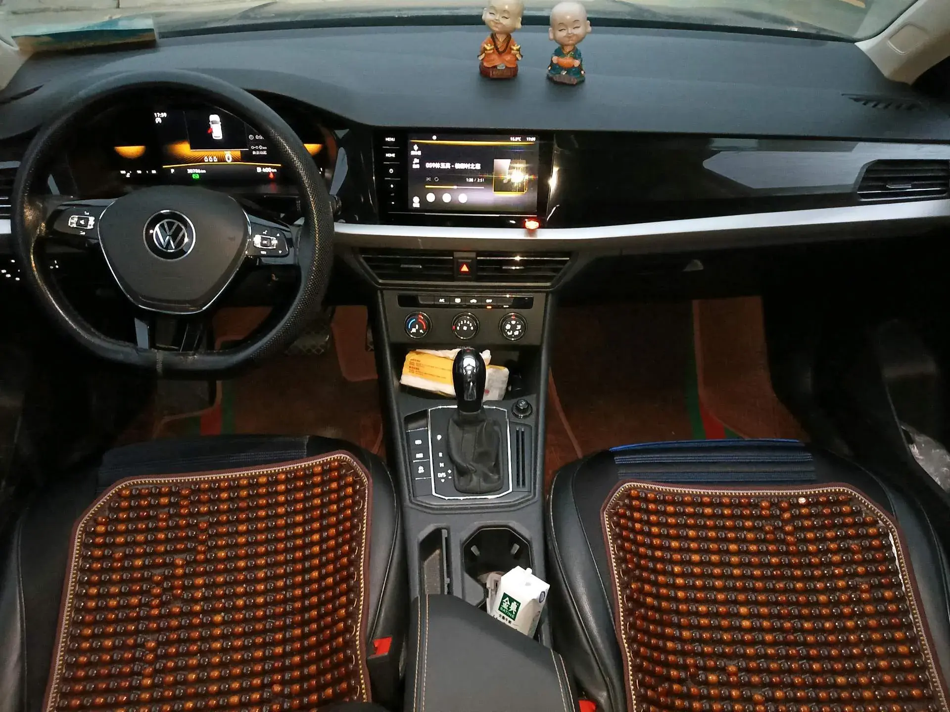 2021 VOLKSWAGEN LAVIDA thumbnail 4