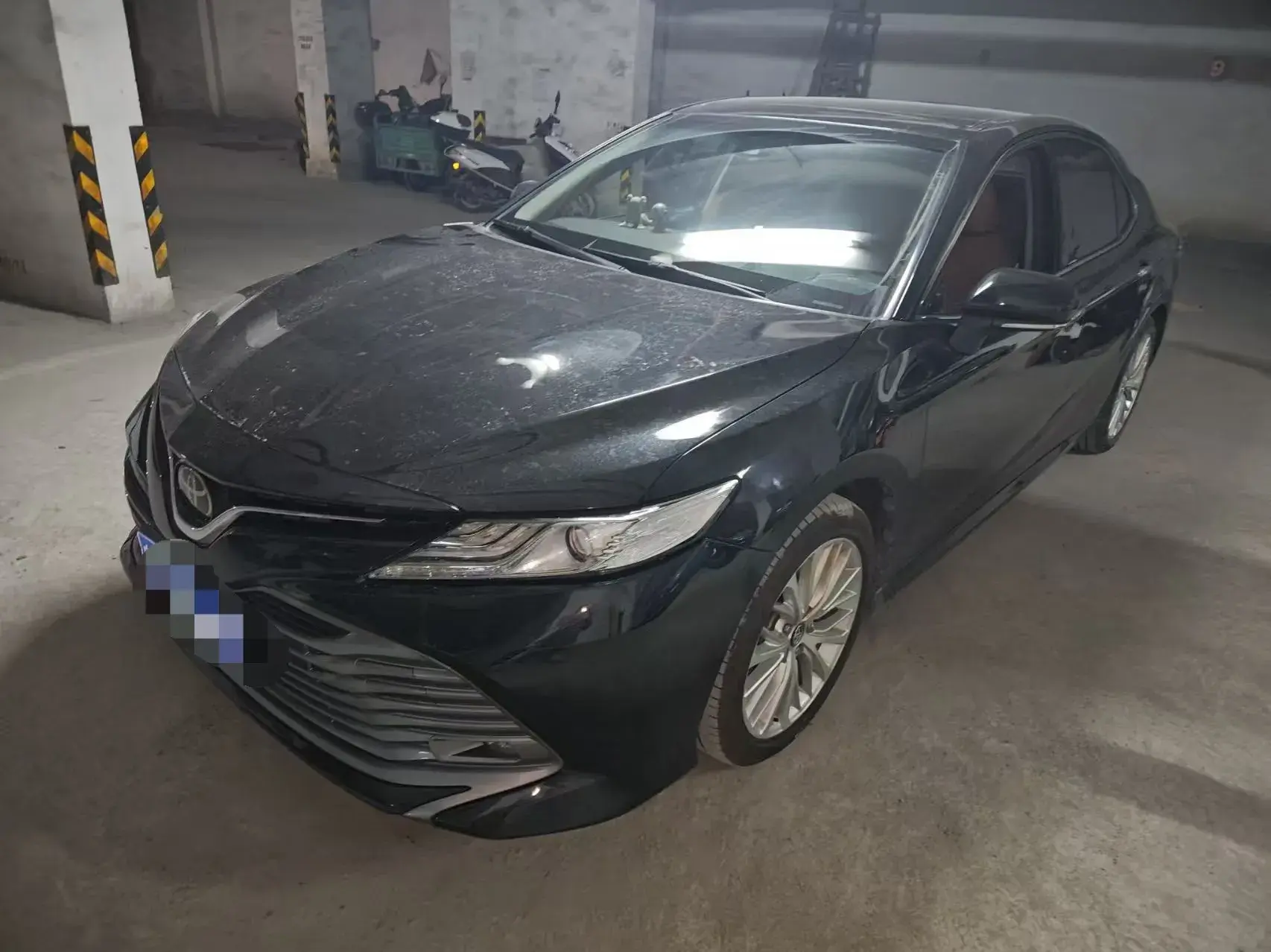 2019 TOYOTA CAMRY view 1