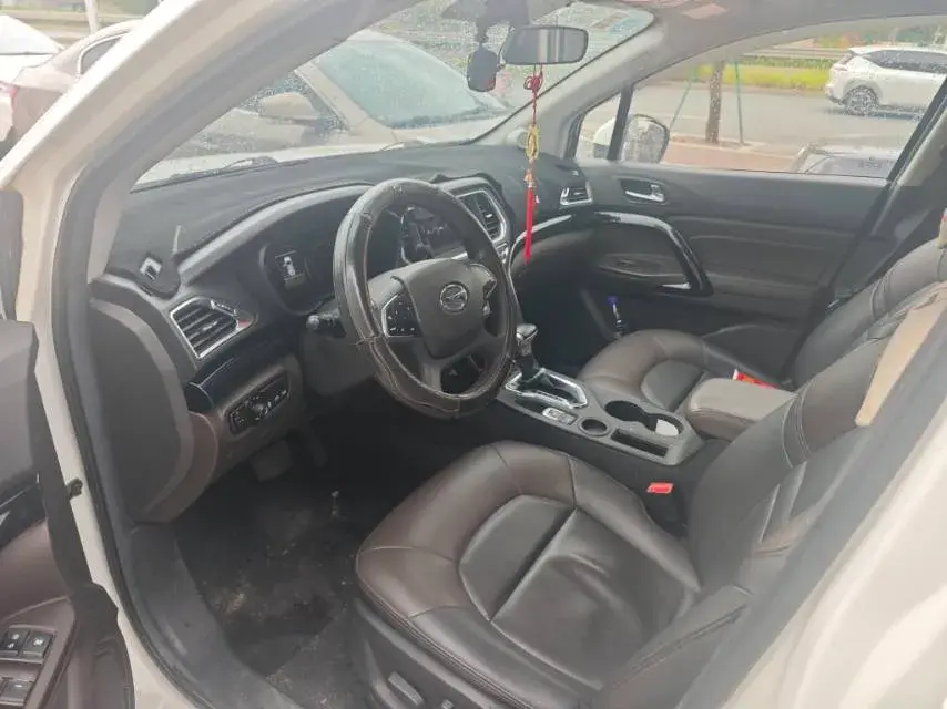 2017 GAC TRUMPCHI thumbnail 2