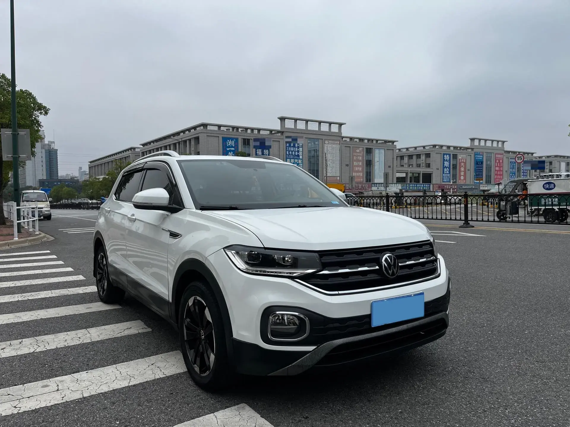 2020 VOLKSWAGEN TACQUA thumbnail 3