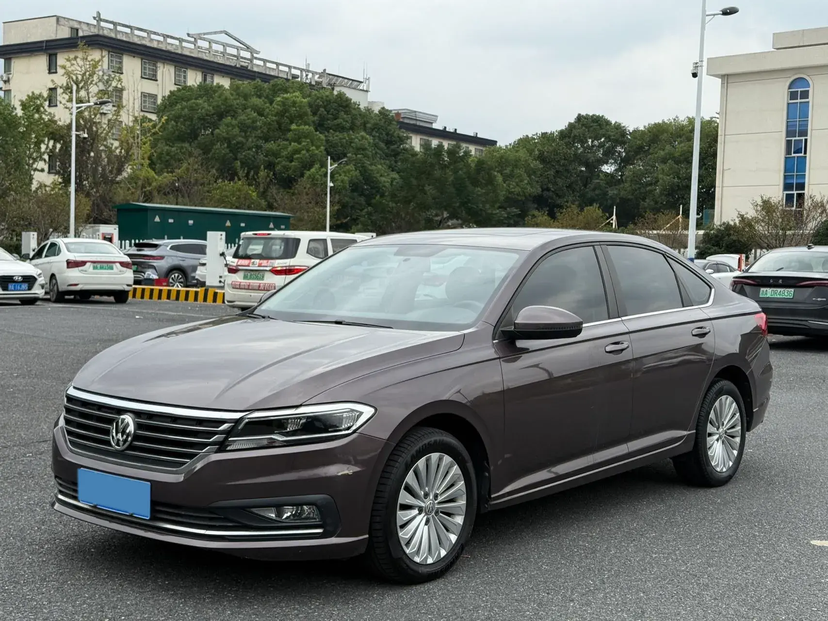 2018 VOLKSWAGEN LAVIDA view 1