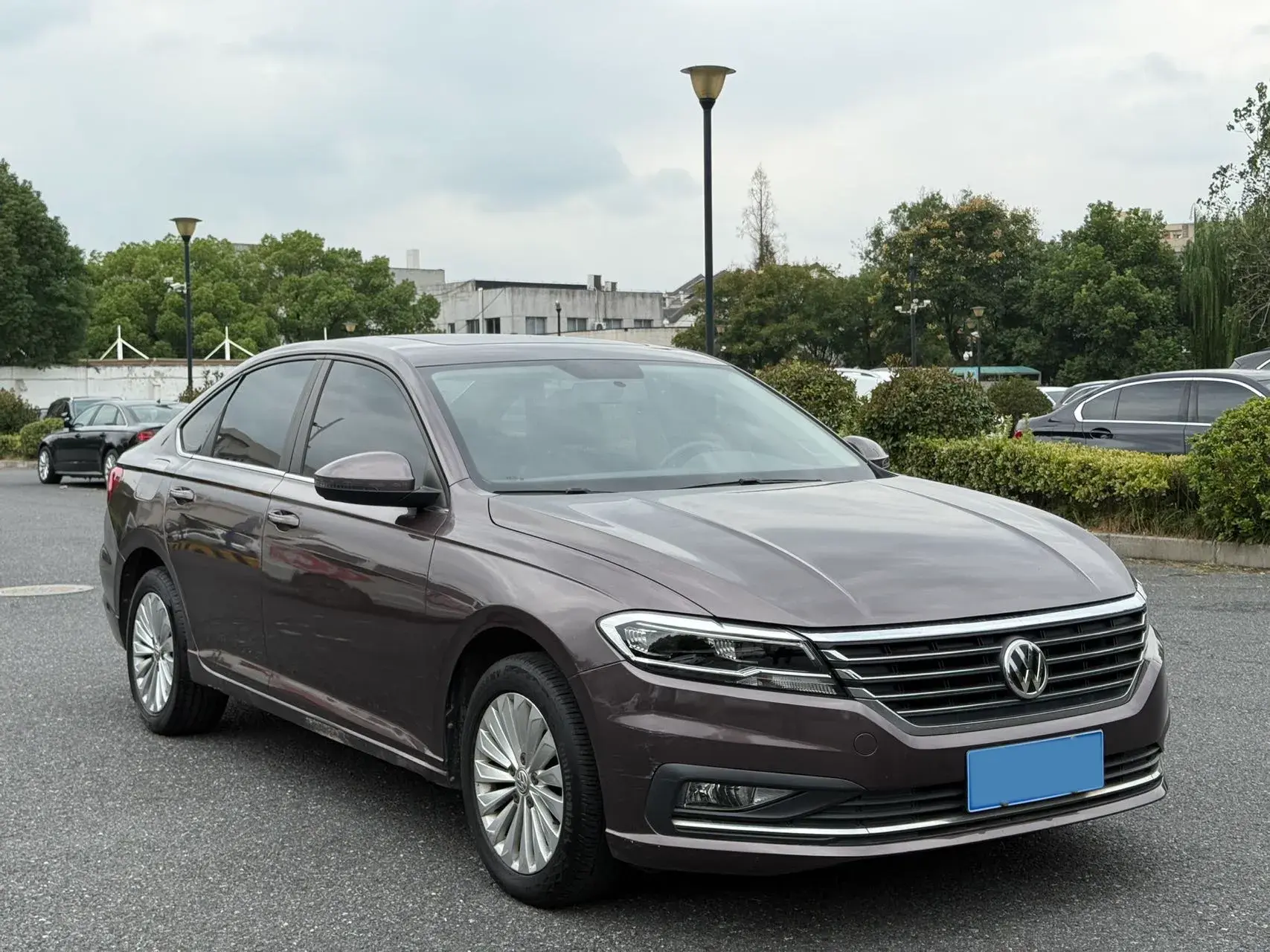 2018 VOLKSWAGEN LAVIDA thumbnail 3