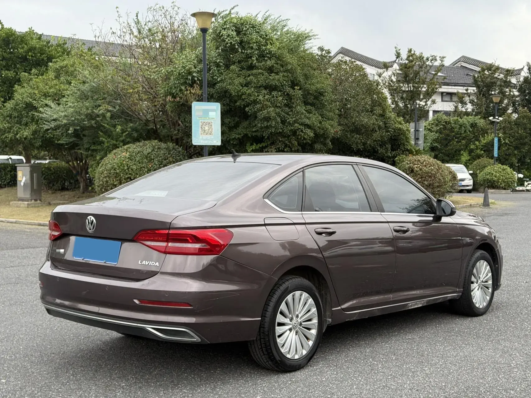 2018 VOLKSWAGEN LAVIDA thumbnail 4