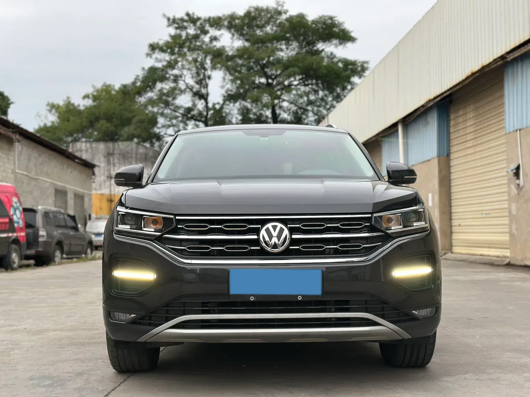 2020 VOLKSWAGEN TAYRON thumbnail 2