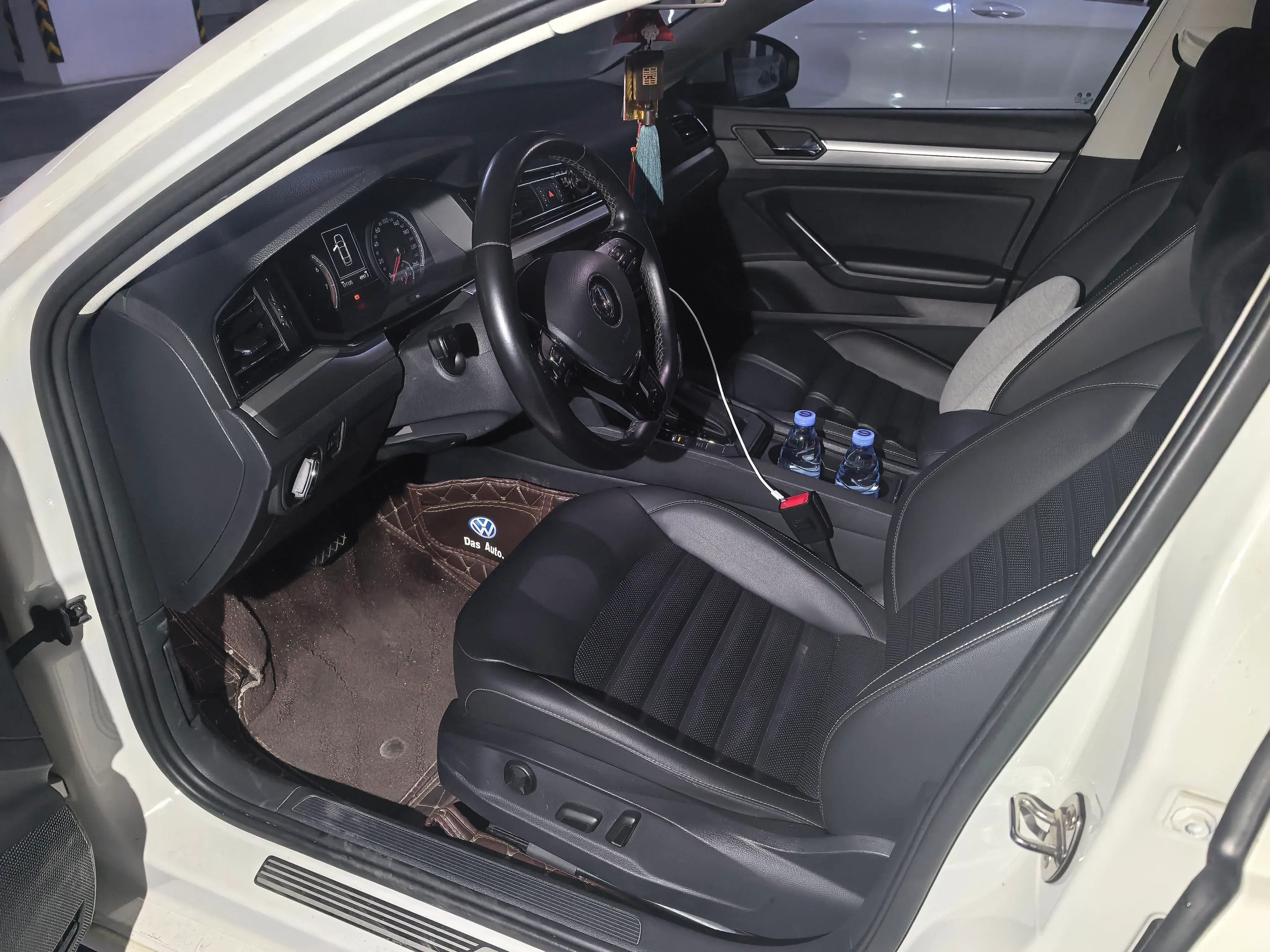 2019 VOLKSWAGEN LAMANDO thumbnail 4