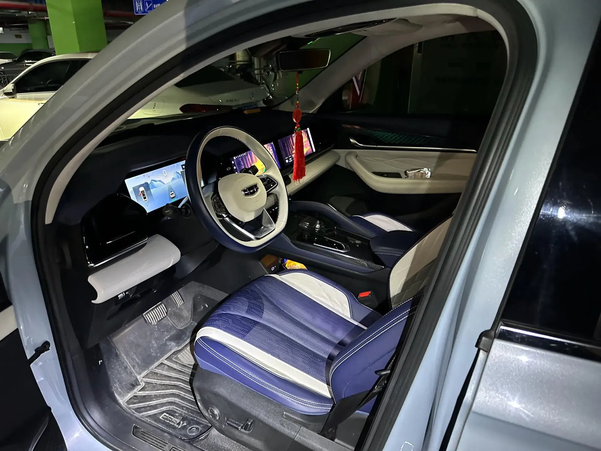 2022 GEELY MONJARO thumbnail 2