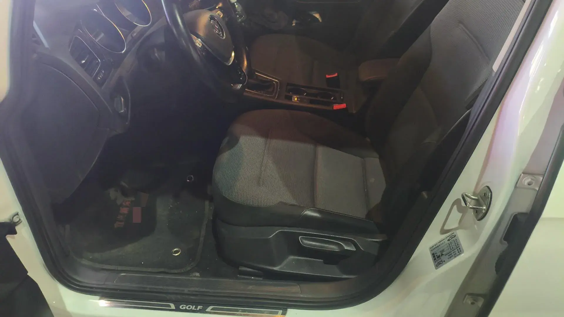 2018 VOLKSWAGEN GOLF thumbnail 2