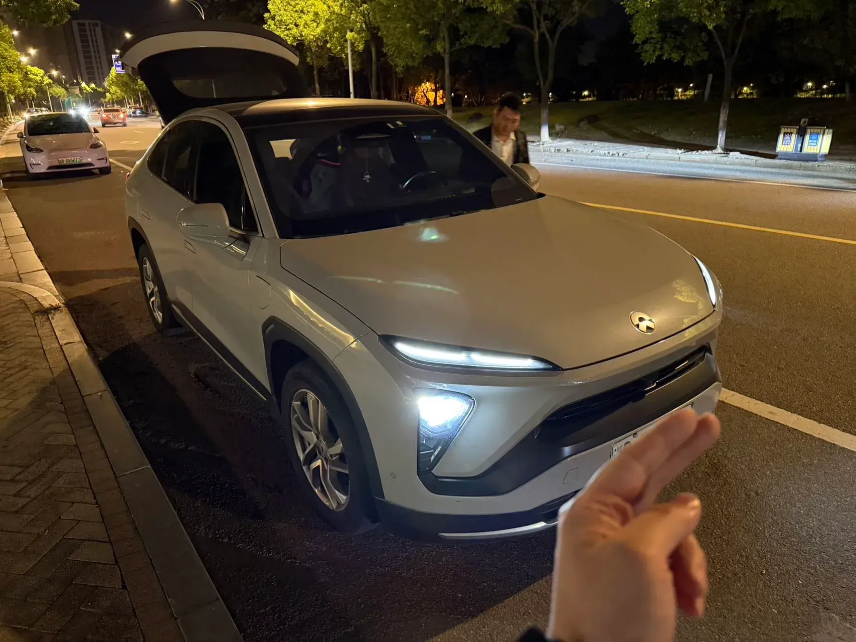 2020 NIO EC6 thumbnail 2