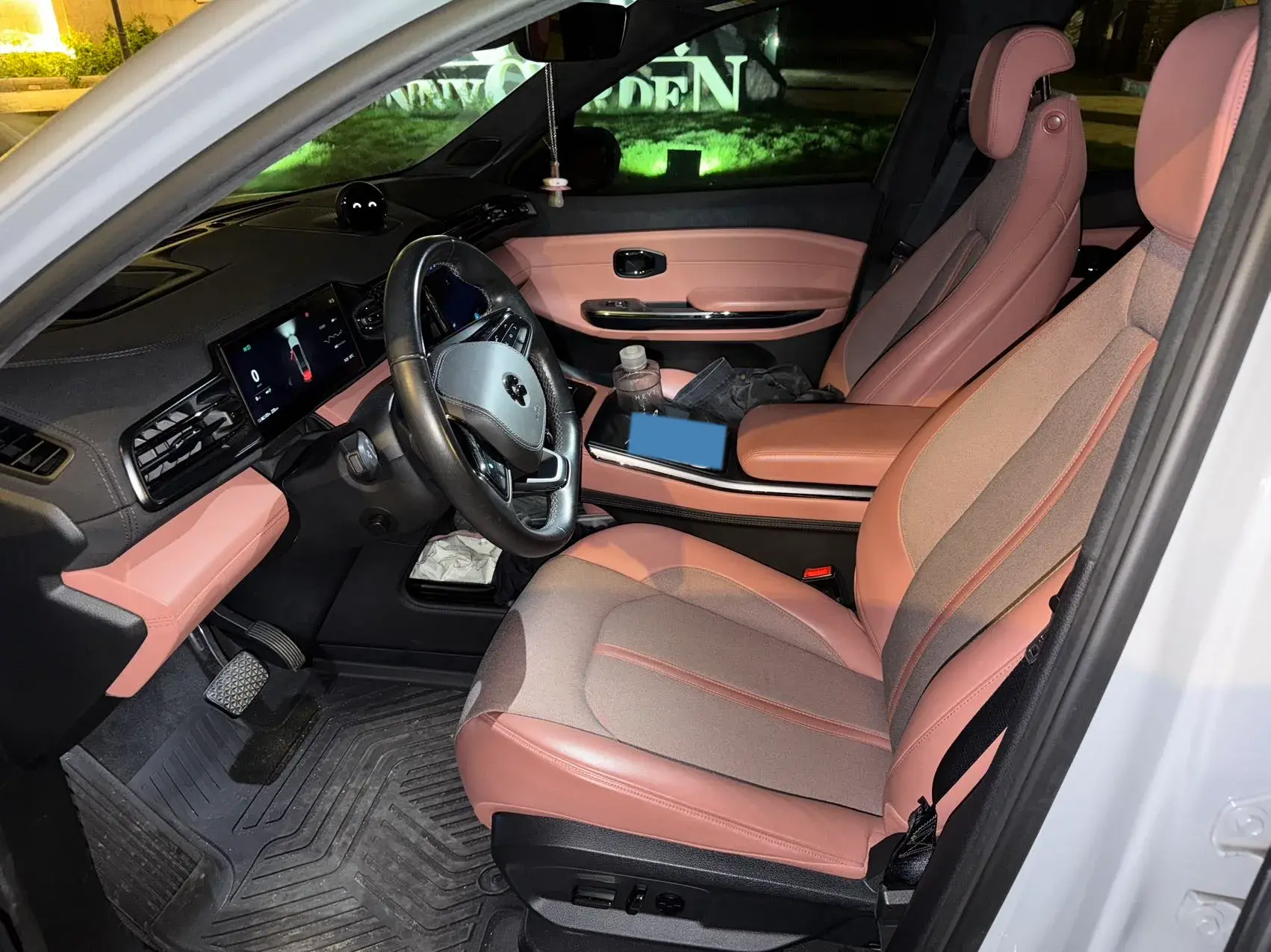 2020 NIO EC6 thumbnail 3