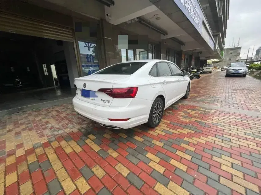 2019 VOLKSWAGEN SAGITAR thumbnail 4