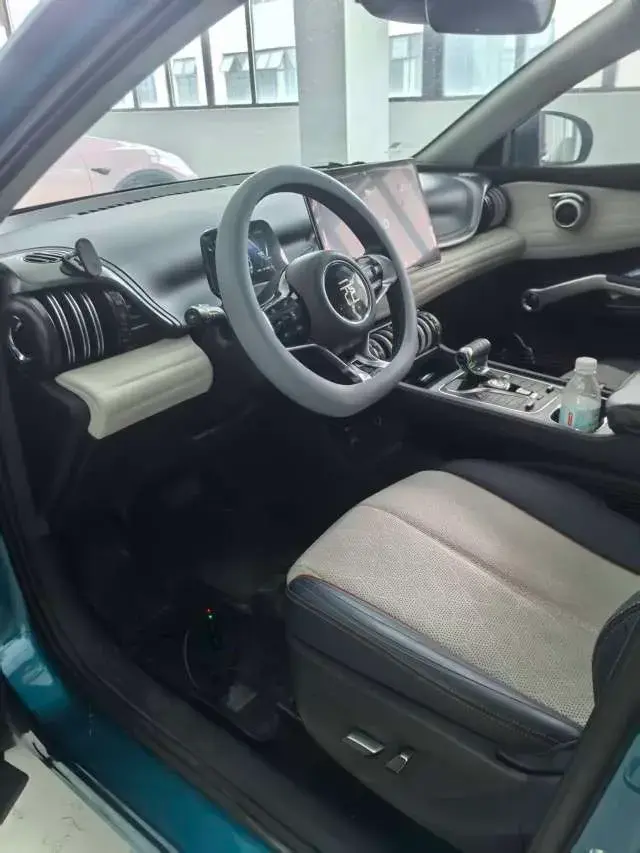 2022 BYD YUAN thumbnail 3