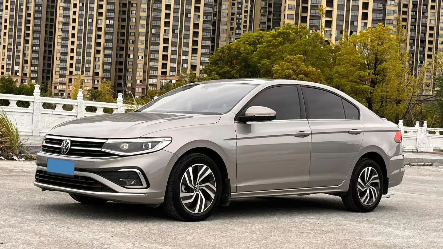 2023 VOLKSWAGEN BORA view 1