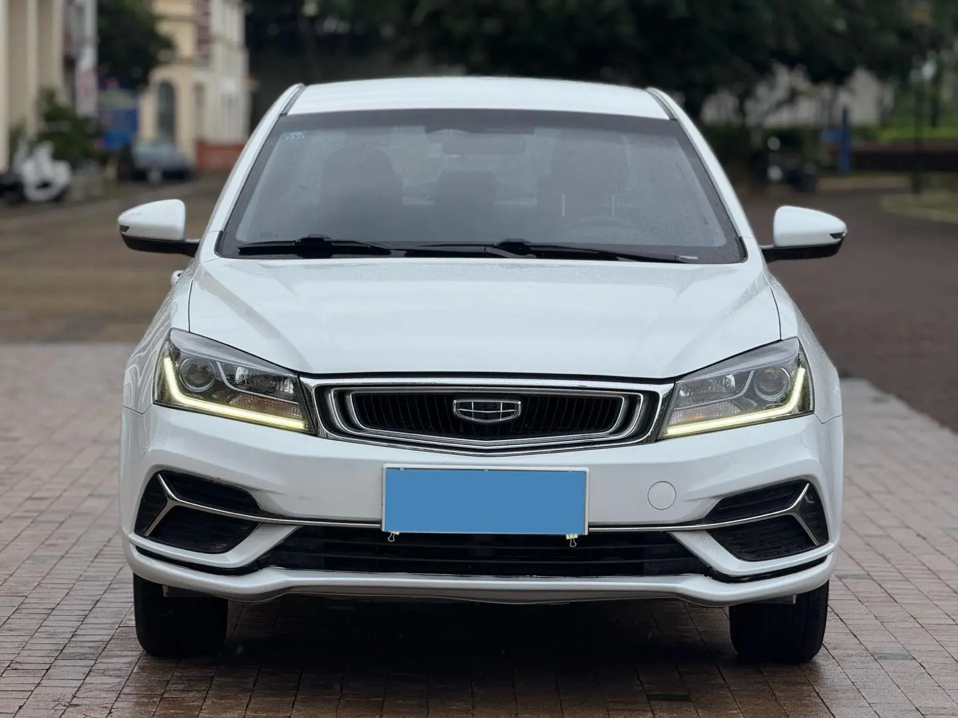 2019 GEELY EMGRAND thumbnail 2