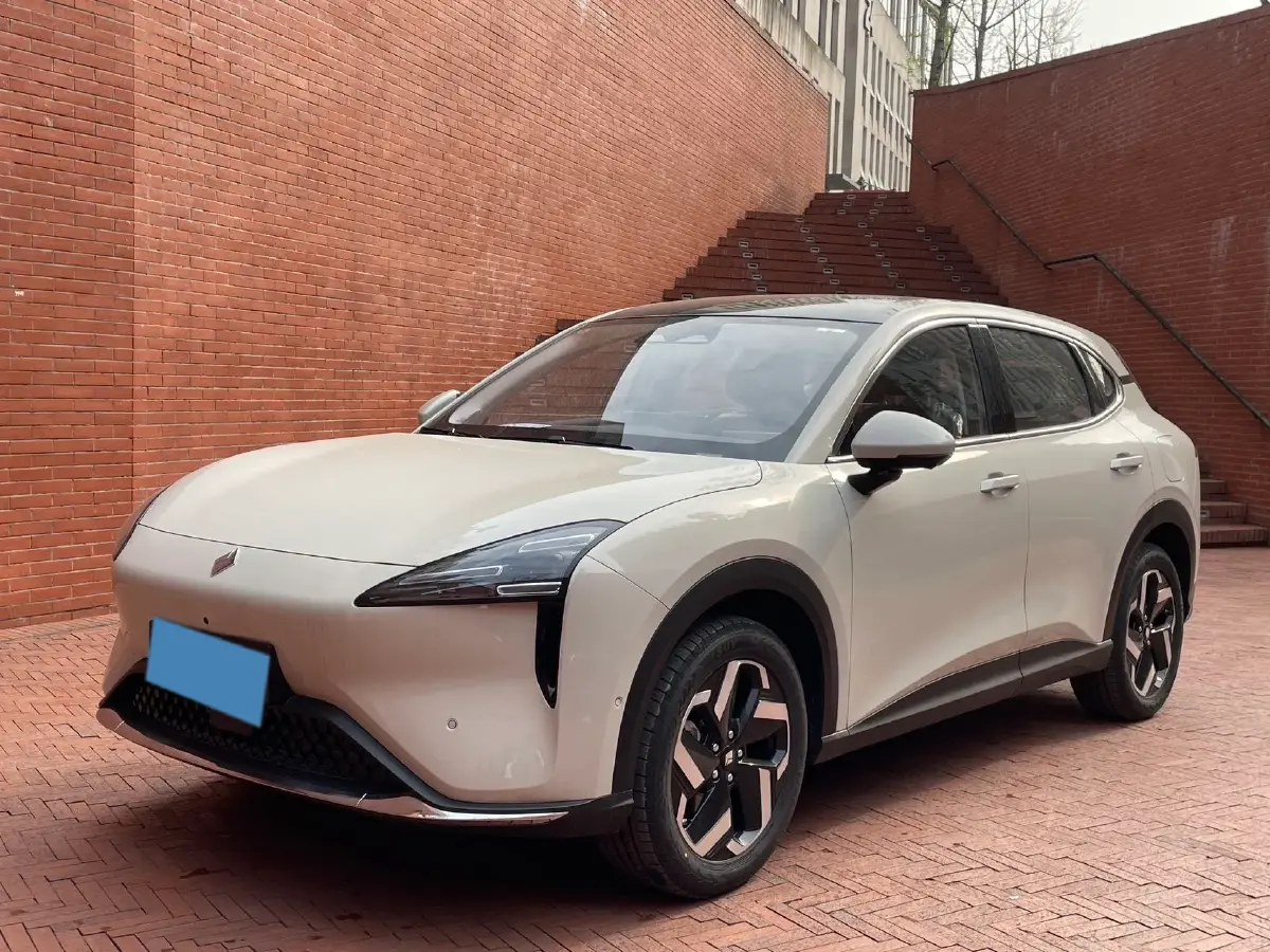 2024 BaoJun Cloud Sea BEV 56.7KWH