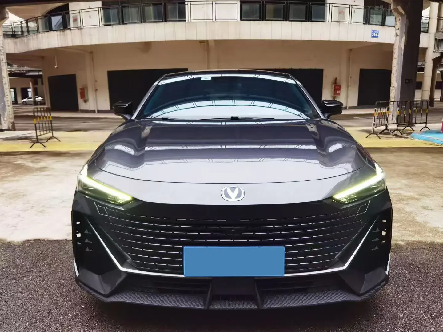 2022 CHANGAN UNI-V thumbnail 2