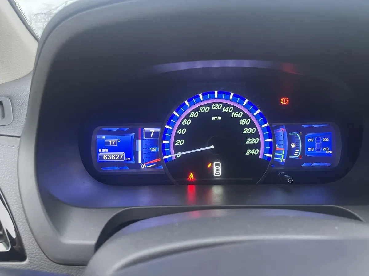 2017 BYD S7 1.5T 154HP L4 6MT,autocango,china used car exporter,china ev exporter,chinese used car exporter,chinese used ev exporter