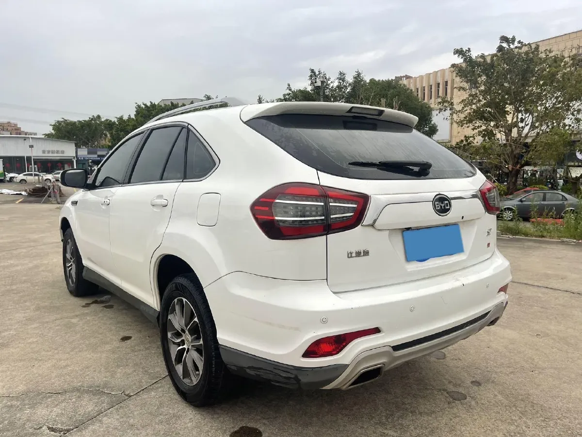 2017 BYD S7 1.5T 154HP L4 6MT,autocango,china used car exporter,china ev exporter,chinese used car exporter,chinese used ev exporter