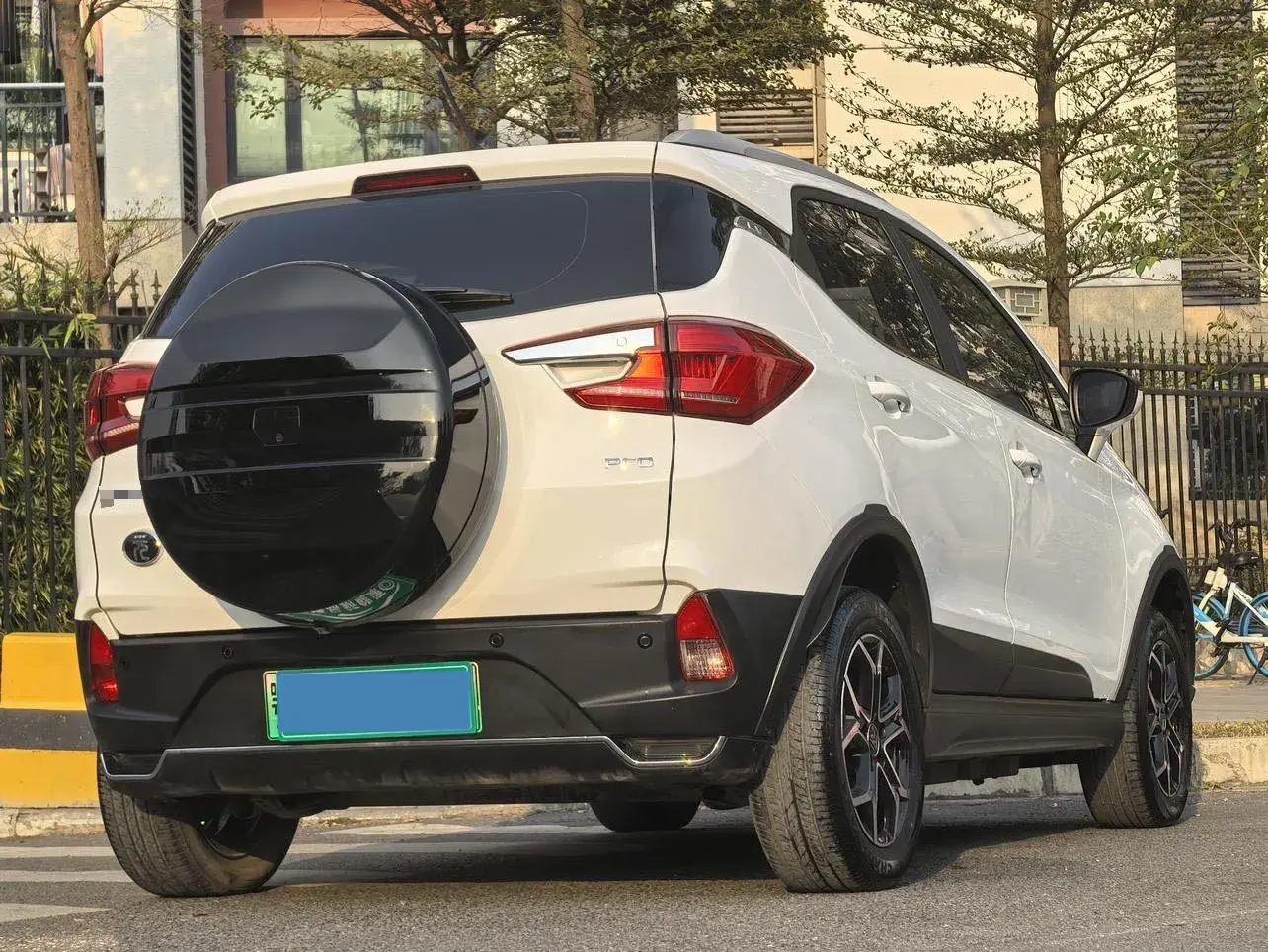 2021 BYD YUAN thumbnail 4