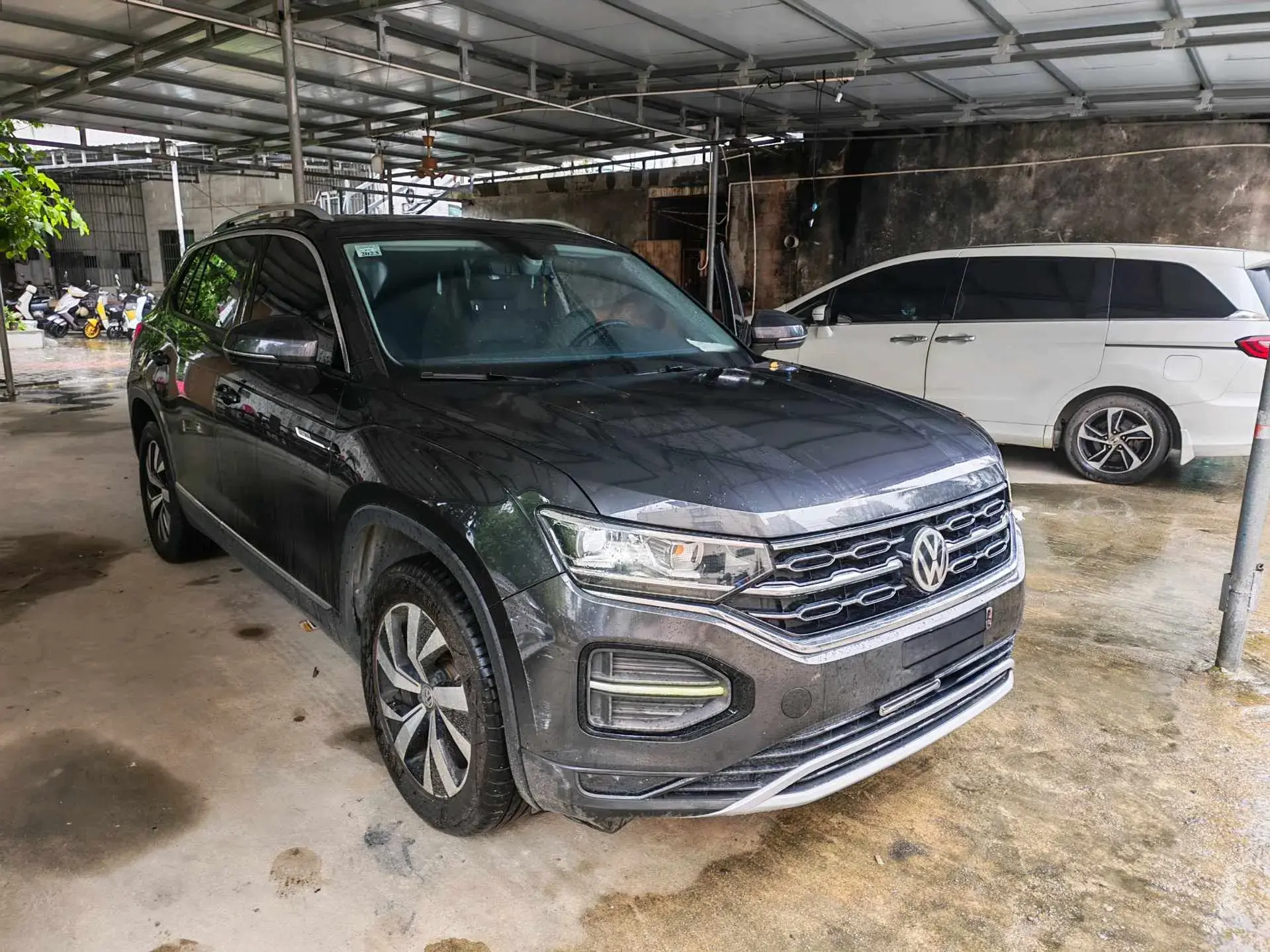 2020 VOLKSWAGEN TAYRON thumbnail 2