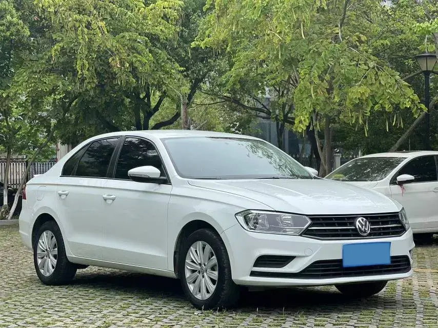 2019 VOLKSWAGEN BORA thumbnail 3