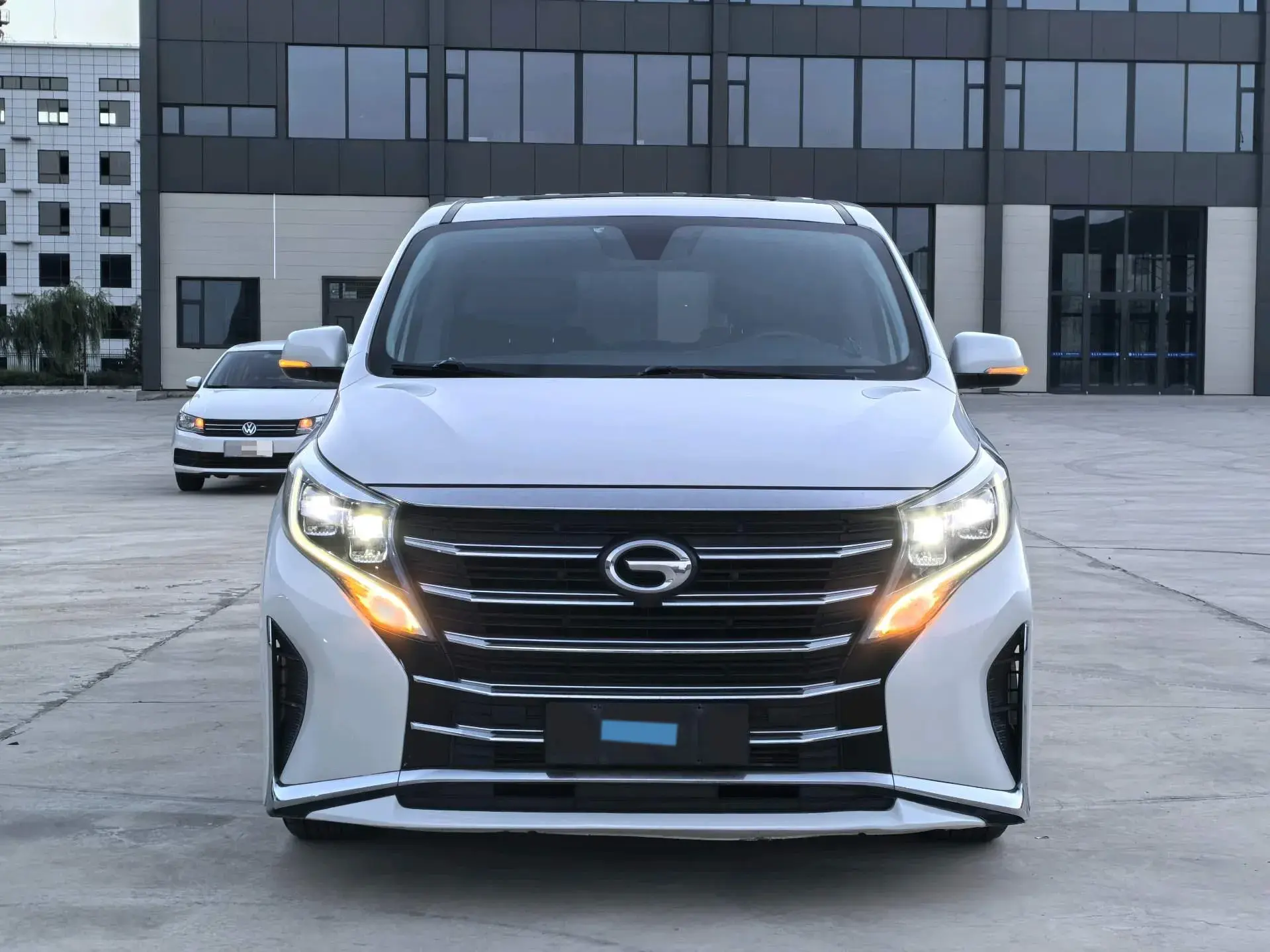 2021 GAC TRUMPCHI thumbnail 3