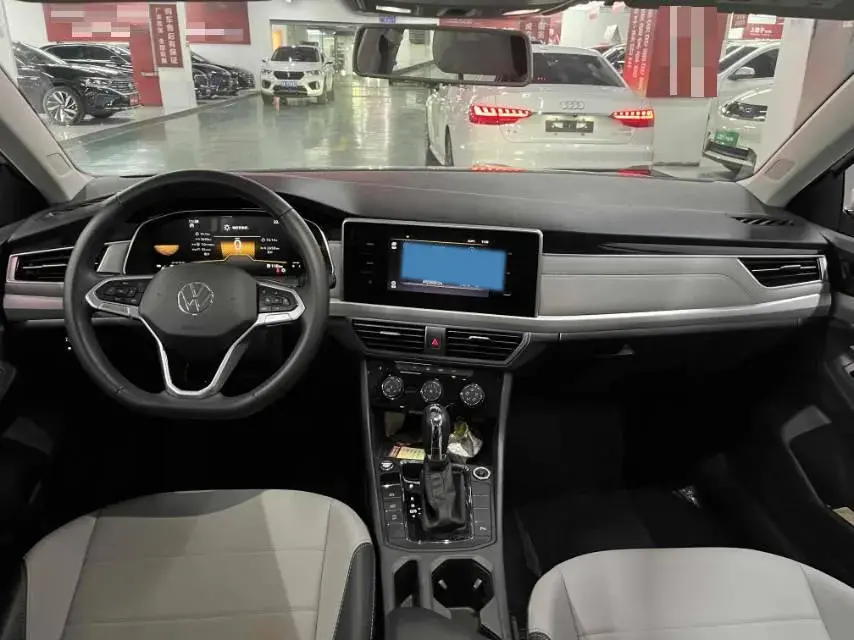 2023 VOLKSWAGEN BORA thumbnail 4