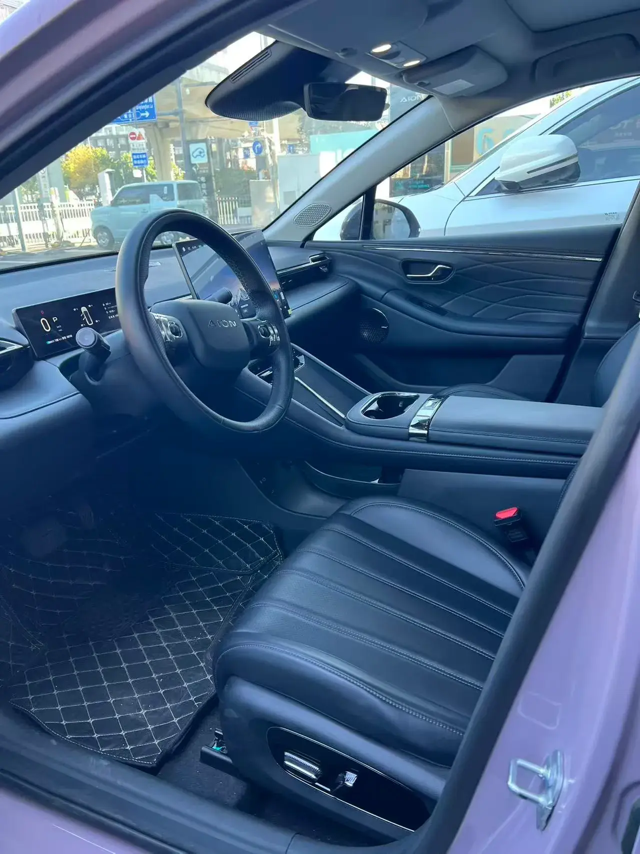 2025 AION AION thumbnail 4