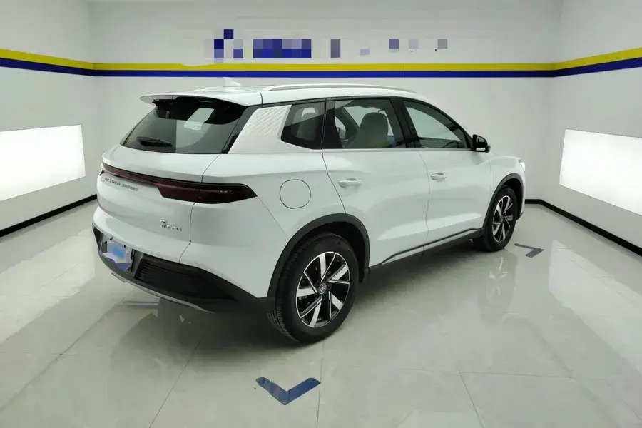 2023 BYD SONG thumbnail 2