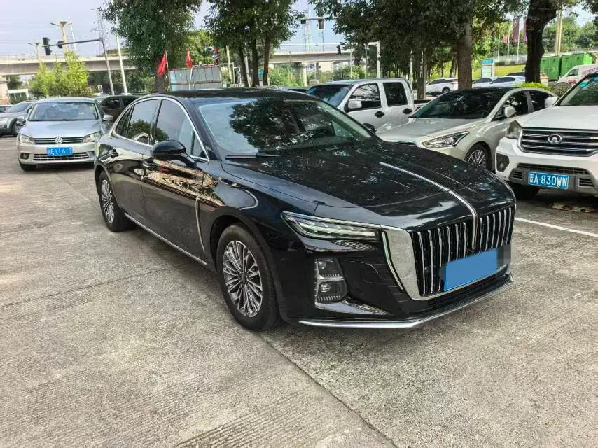 2023 HONGQI H5 thumbnail 3