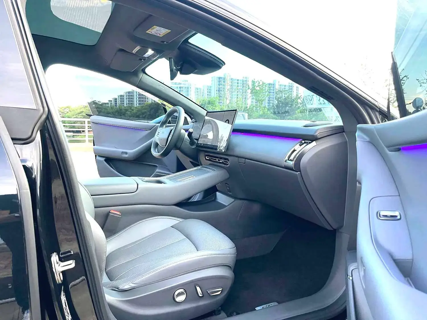 2024 XPENG P7+ thumbnail 4