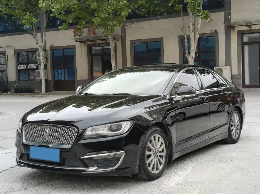 2019 Lincoln MKZ 2.0T 203HP L4 6AT