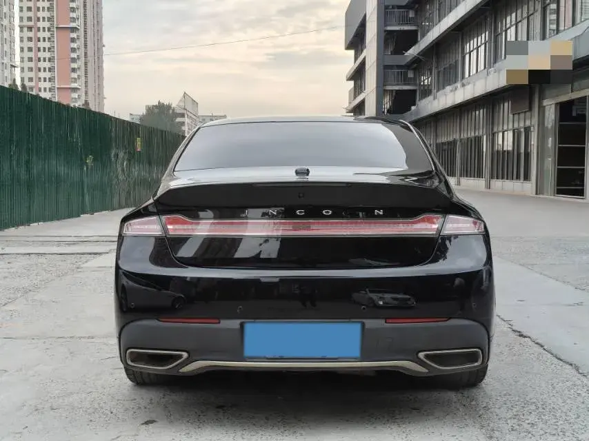 2019 LINCOLN MKZ thumbnail 4