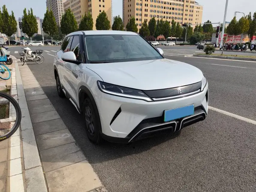 2024 BYD YUANUP thumbnail 3