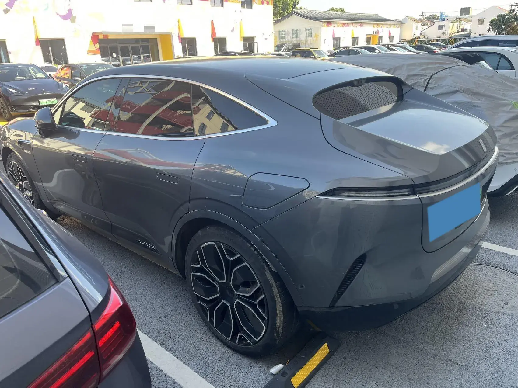 2023 AVATR 11 thumbnail 4