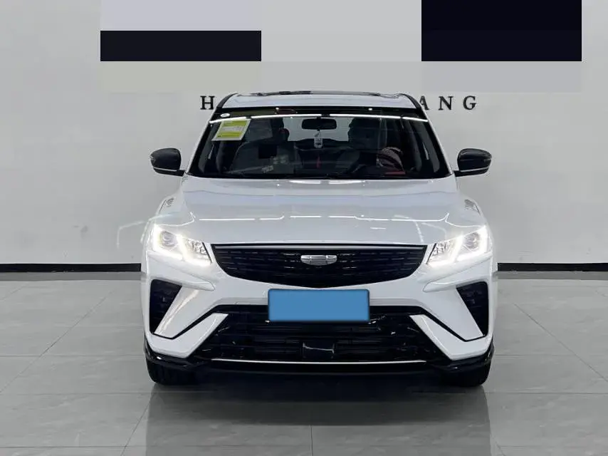 2025 GEELY COOLRAY thumbnail 2