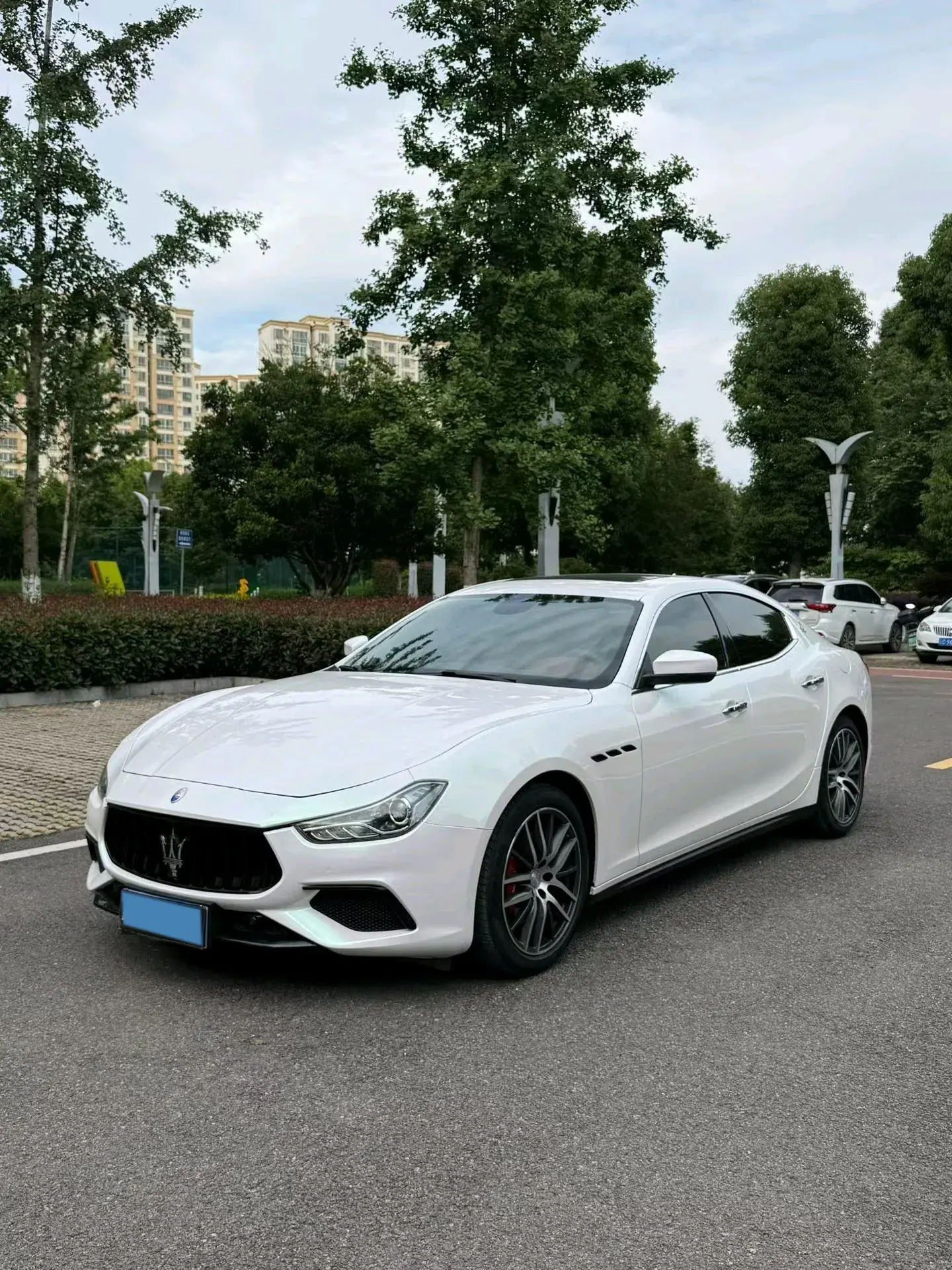 2018 MASERATI GHIBLI view 1
