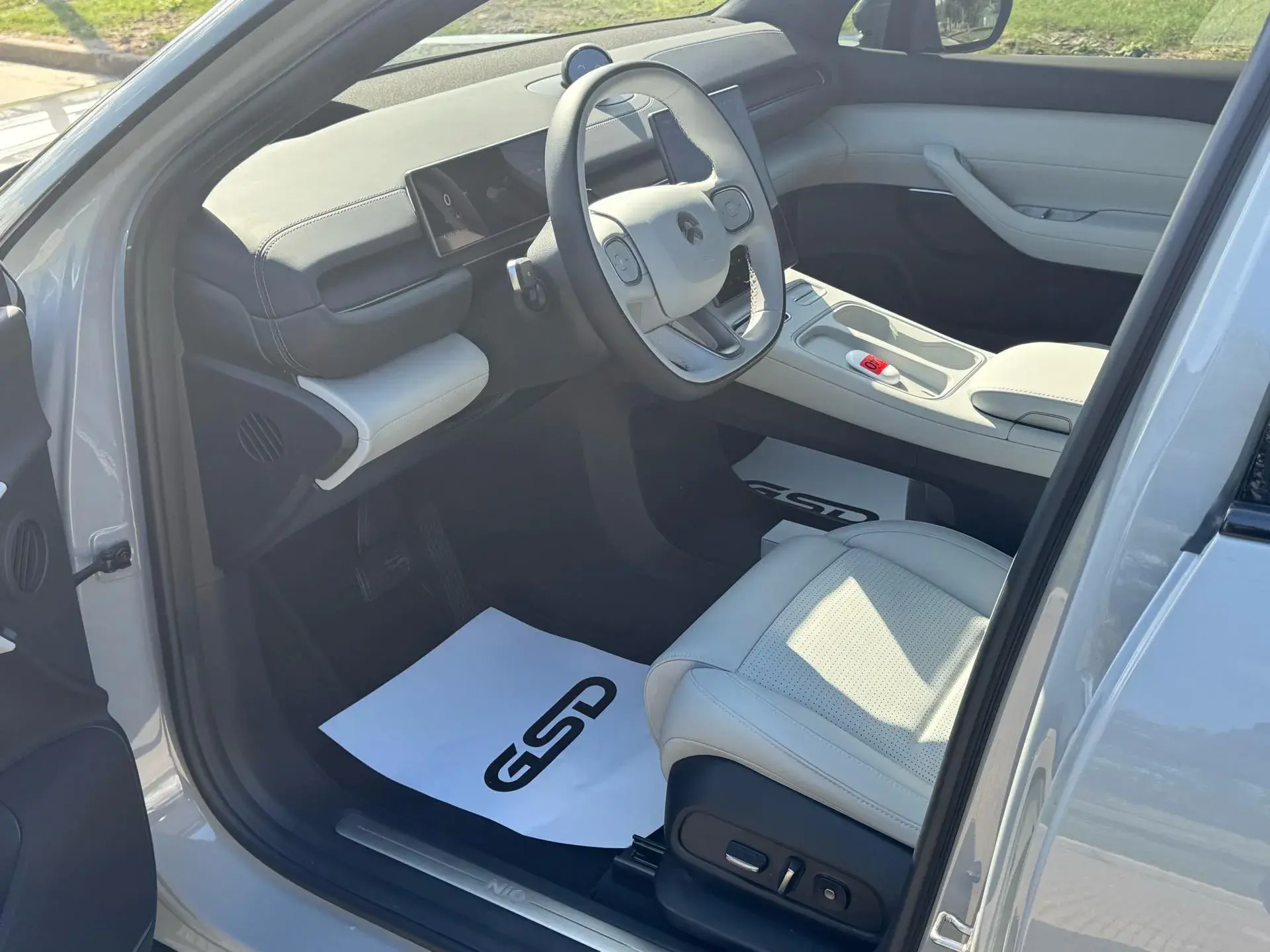 2024 NIO ES6 thumbnail 4