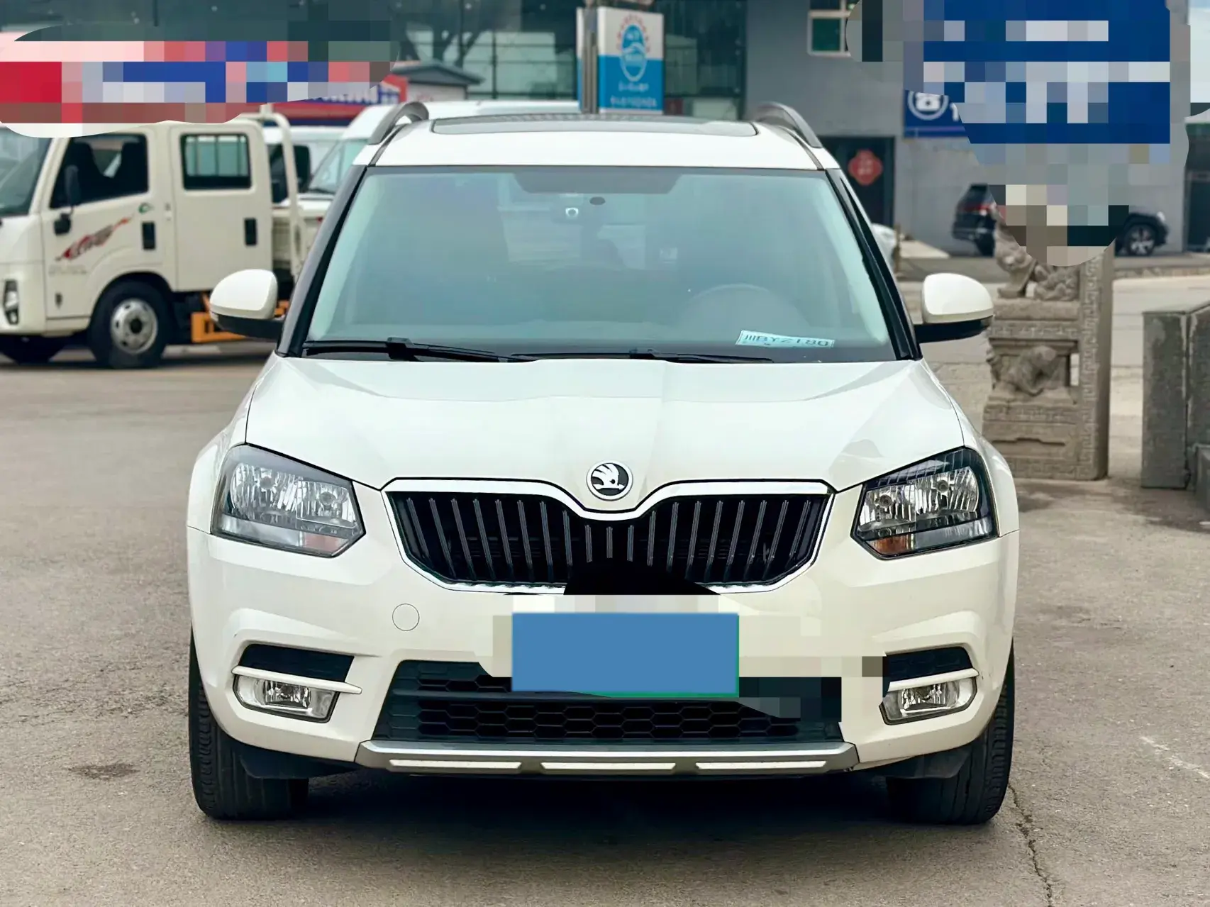 2017 SKODA YETI thumbnail 2
