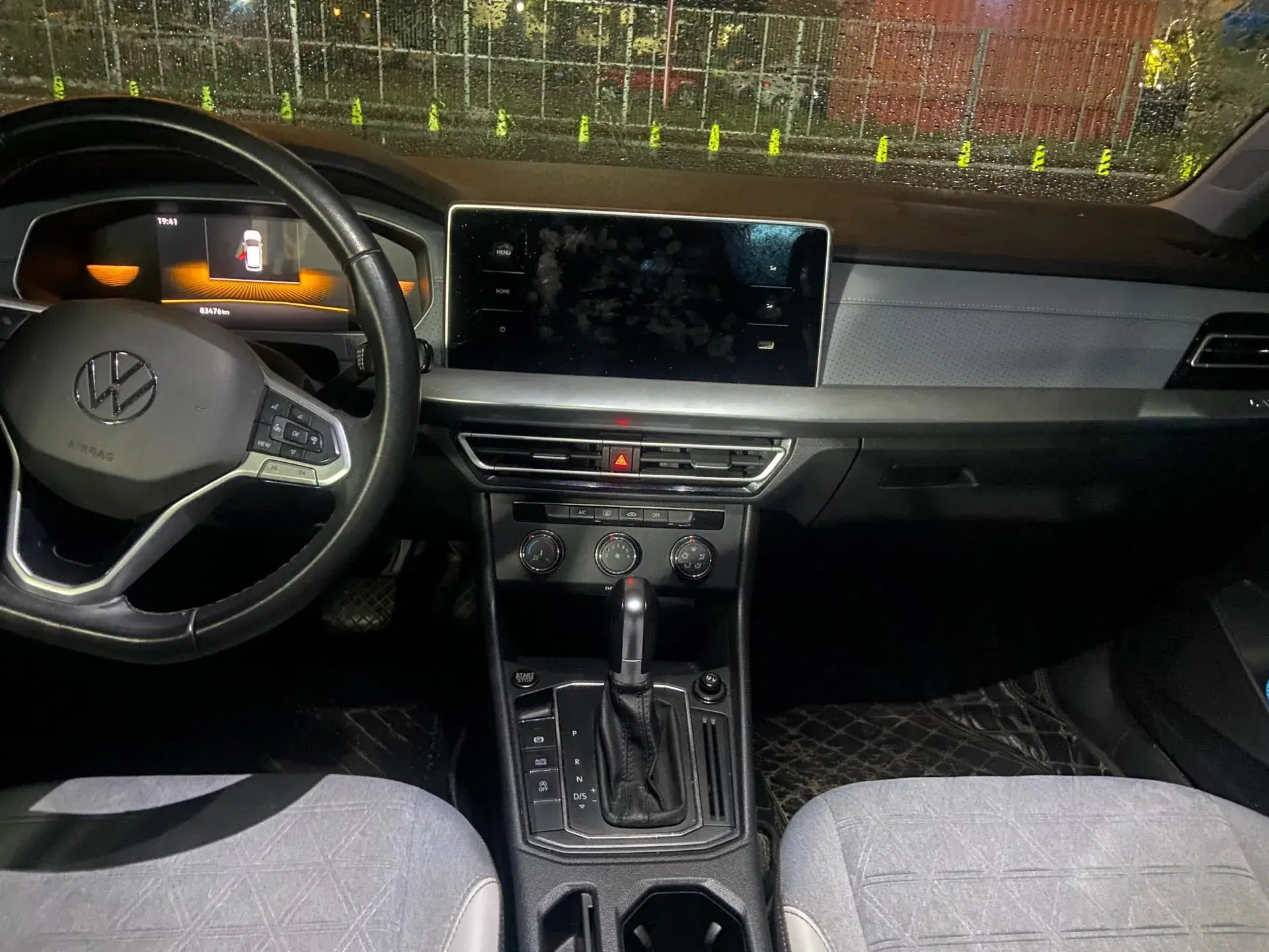 2023 VOLKSWAGEN LAVIDA thumbnail 4