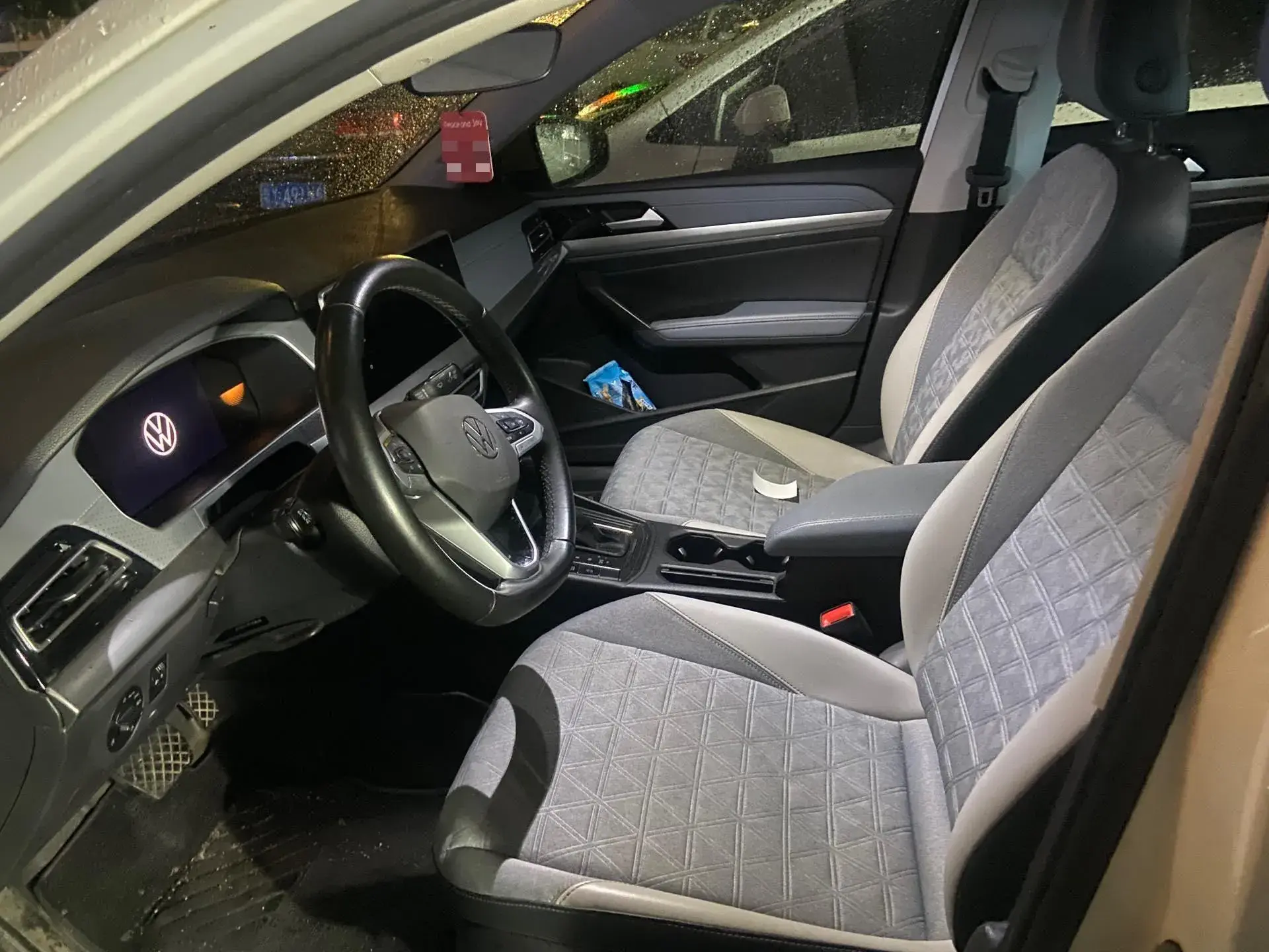 2023 VOLKSWAGEN LAVIDA thumbnail 2