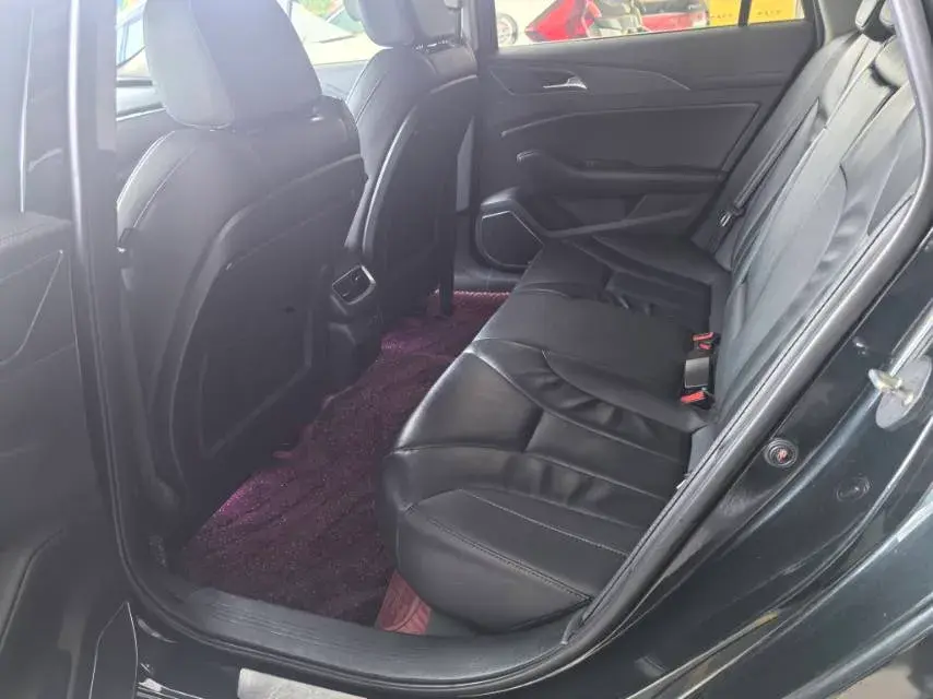 2020 HONGQI H5 thumbnail 4