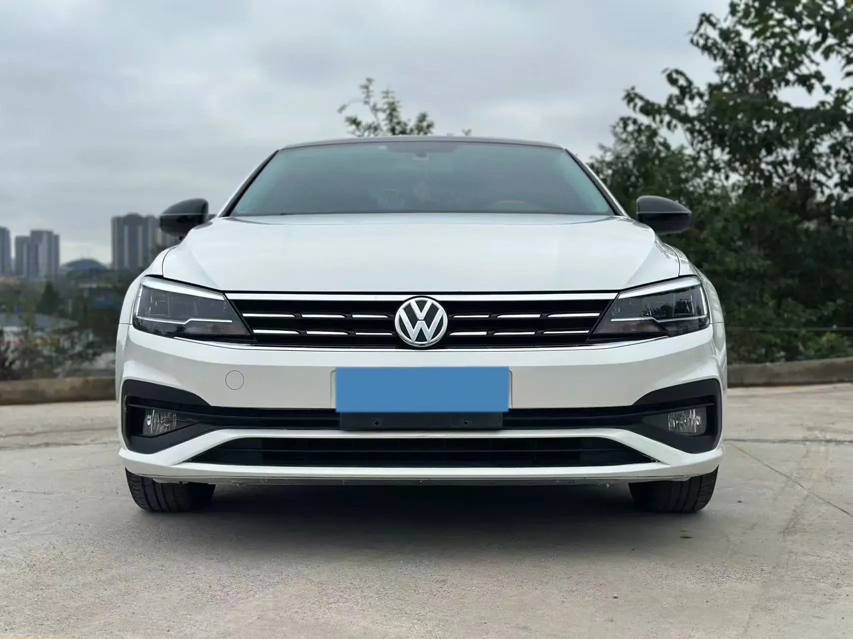2019 VOLKSWAGEN LAMANDO thumbnail 2
