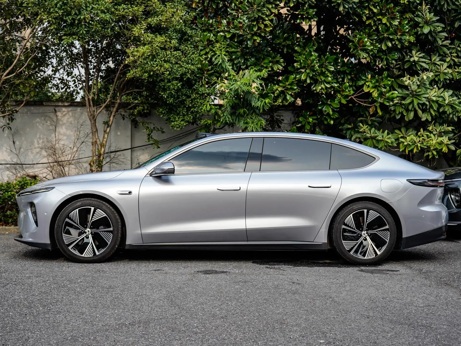 2022 NIO ET7 thumbnail 3