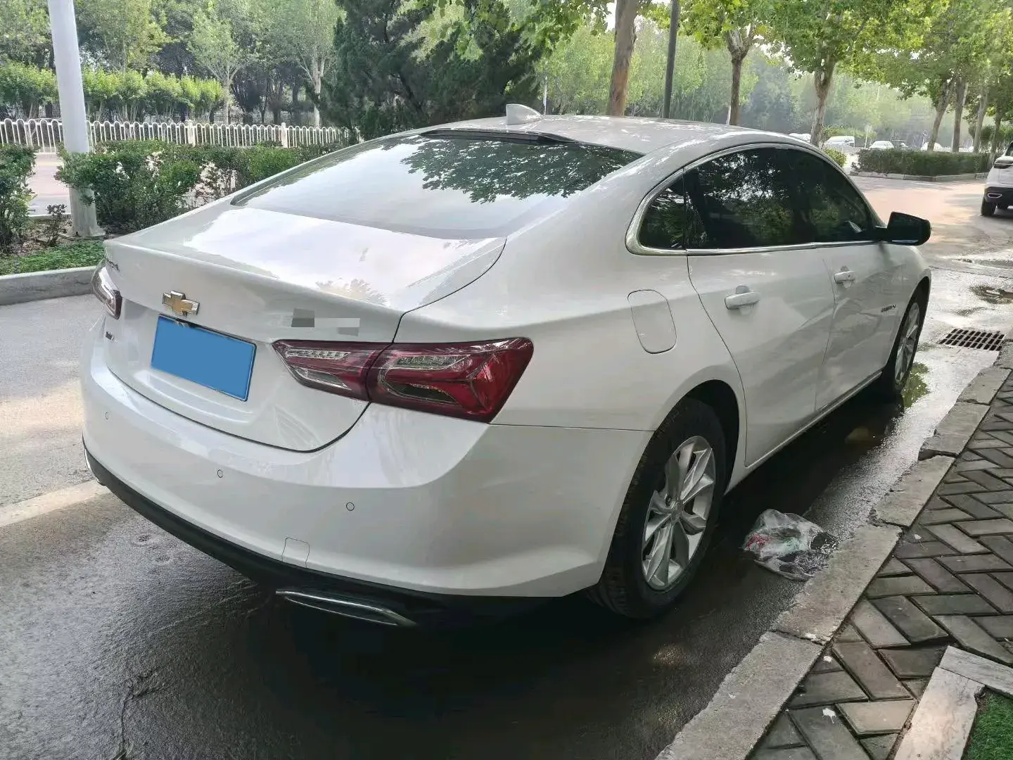 2020 CHEVROLET MALIBU thumbnail 4