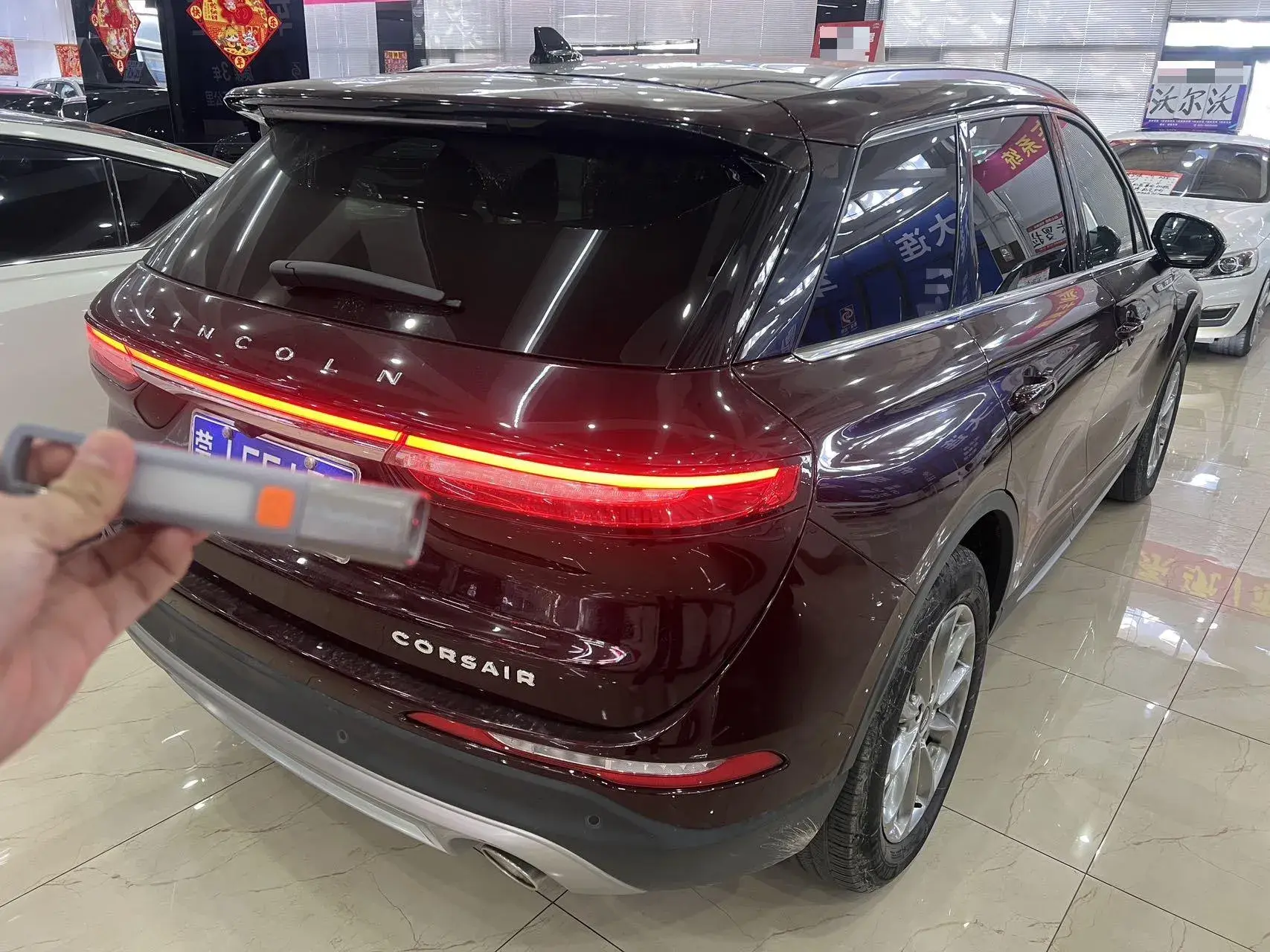 2020 LINCOLN CORSAIR thumbnail 2