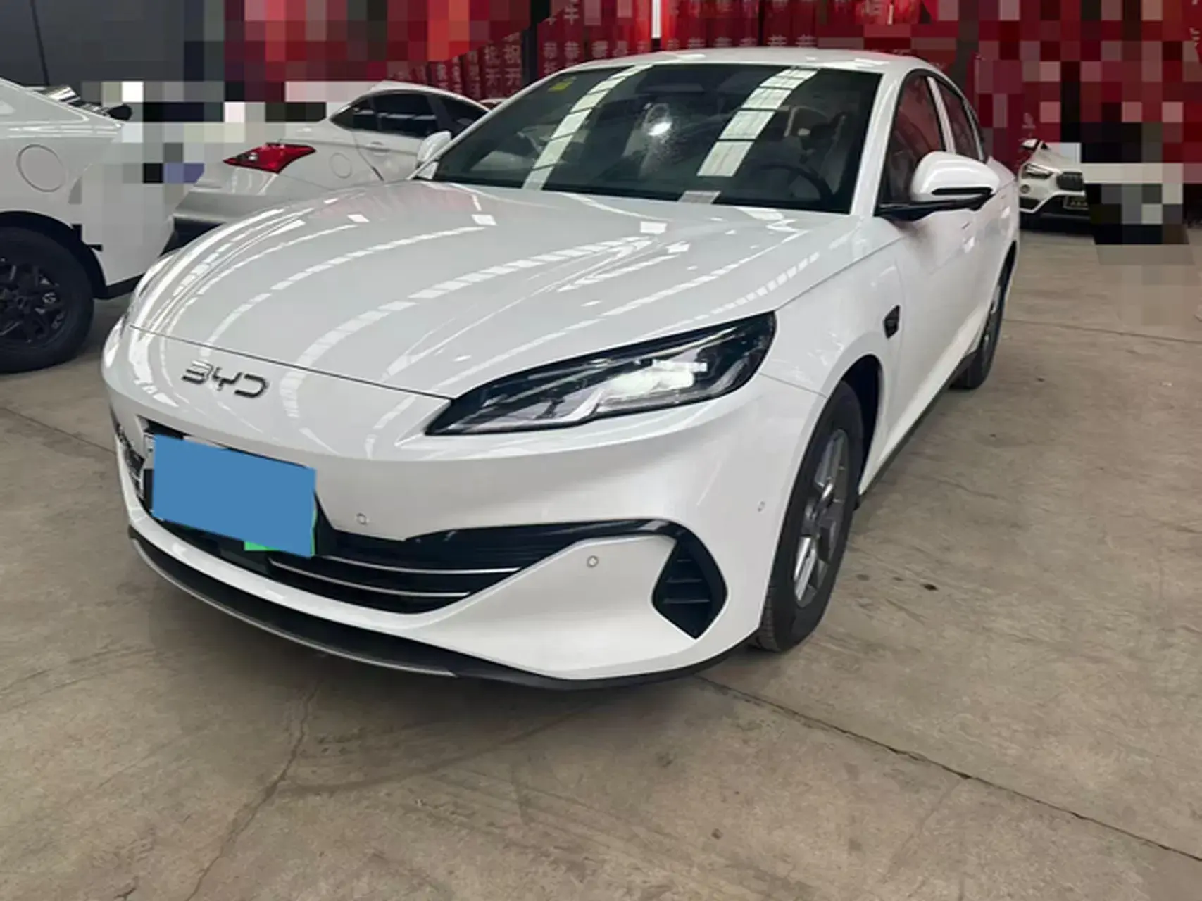 2025 BYD SEAL view 1